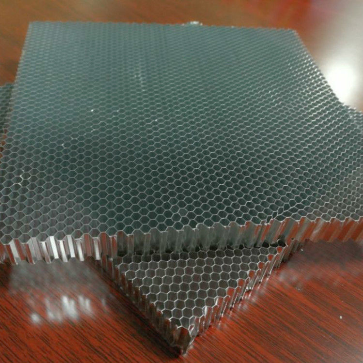 Malla de aluminio de aluminio exterior del panal de la base 10m m de la rejilla del panal de la fachada AA5052